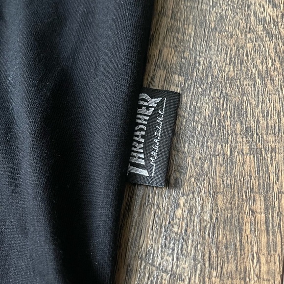 Thrasher Black and Red Flame Logo Tee - Picture 4 of 4